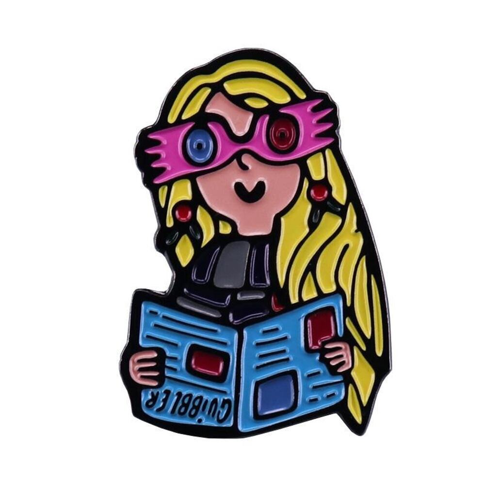 Harry Potter Luna Lovegood Reading Enamel Pins 324-1